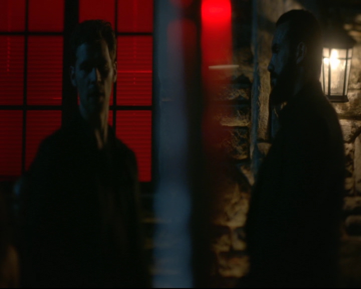 vampirediariesworld-dot-nl_TheOriginals5x01WhereYouLeftYourHeart00022.jpg