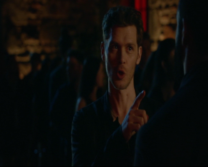 vampirediariesworld-dot-nl_TheOriginals5x01WhereYouLeftYourHeart00045.jpg