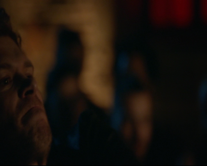 vampirediariesworld-dot-nl_TheOriginals5x01WhereYouLeftYourHeart00051.jpg