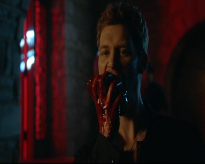 vampirediariesworld-dot-nl_TheOriginals5x01WhereYouLeftYourHeart00058.jpg