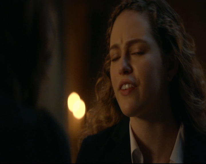 vampirediariesworld-dot-nl_TheOriginals5x01WhereYouLeftYourHeart01015.jpg