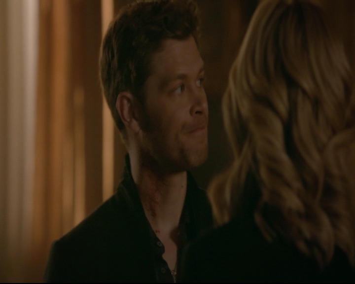 vampirediariesworld-dot-nl_TheOriginals5x01WhereYouLeftYourHeart01550.jpg