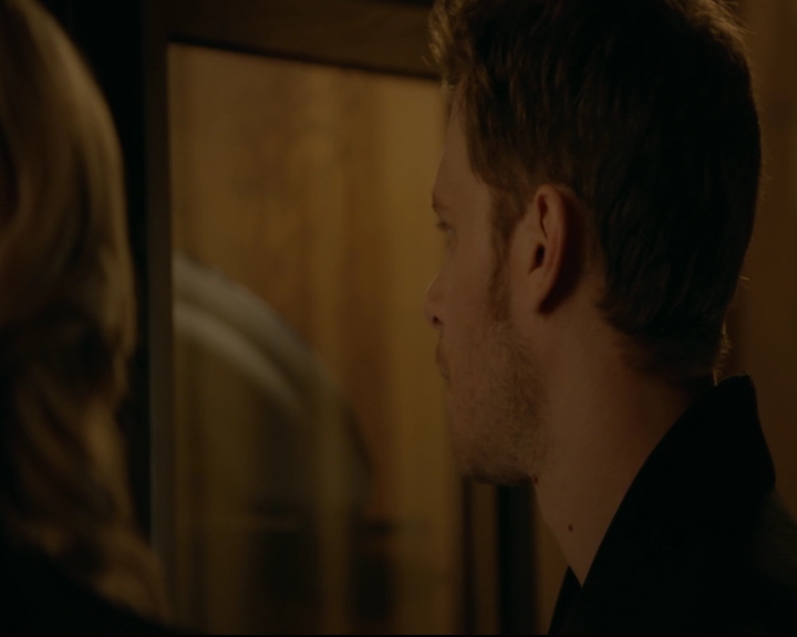 vampirediariesworld-dot-nl_TheOriginals5x01WhereYouLeftYourHeart02007.jpg