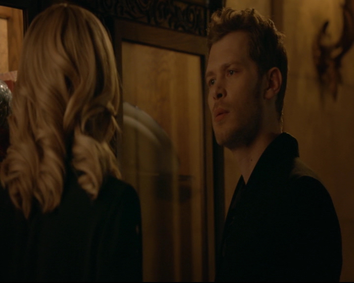 vampirediariesworld-dot-nl_TheOriginals5x01WhereYouLeftYourHeart02023.jpg