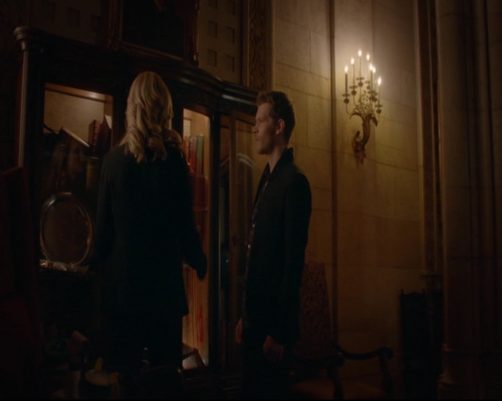 vampirediariesworld-dot-nl_TheOriginals5x01WhereYouLeftYourHeart02034.jpg