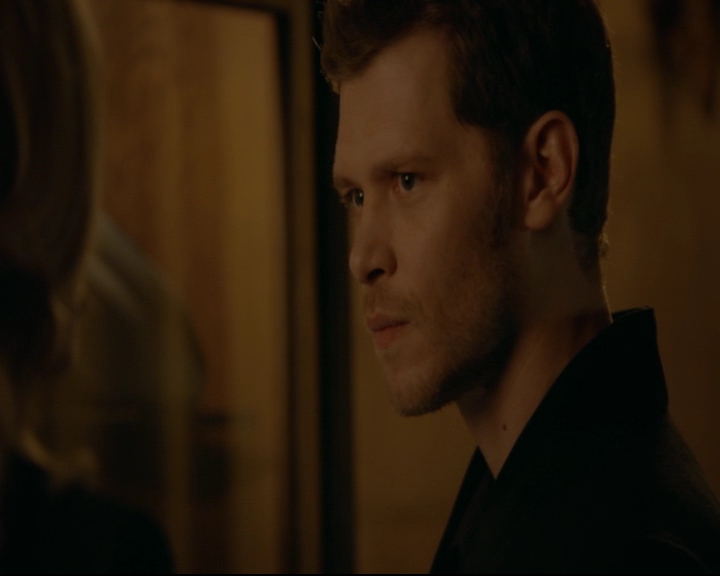 vampirediariesworld-dot-nl_TheOriginals5x01WhereYouLeftYourHeart02043.jpg