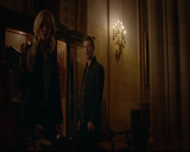 vampirediariesworld-dot-nl_TheOriginals5x01WhereYouLeftYourHeart02049.jpg