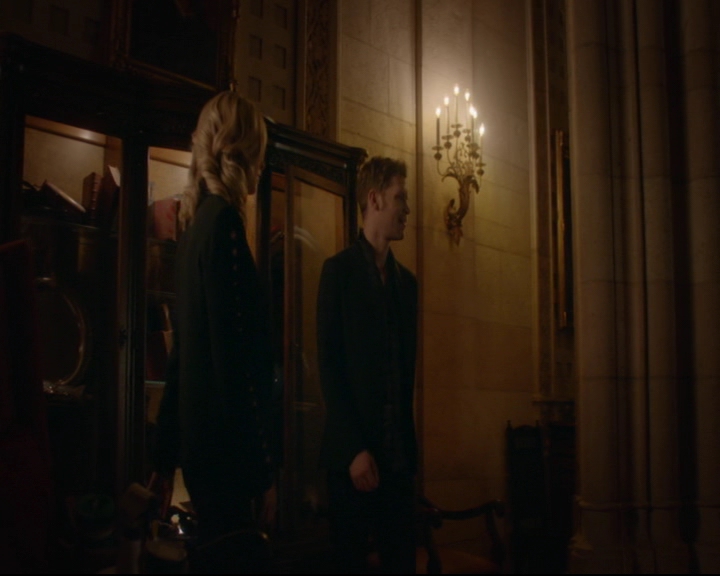 vampirediariesworld-dot-nl_TheOriginals5x01WhereYouLeftYourHeart02050.jpg