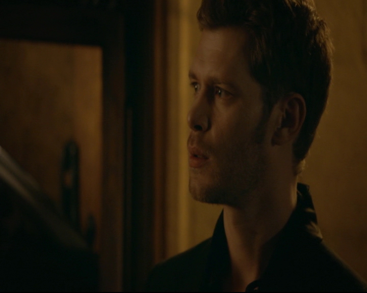 vampirediariesworld-dot-nl_TheOriginals5x01WhereYouLeftYourHeart02057.jpg