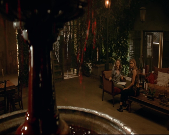 vampirediariesworld-dot-nl_TheOriginals5x01WhereYouLeftYourHeart02198.jpg