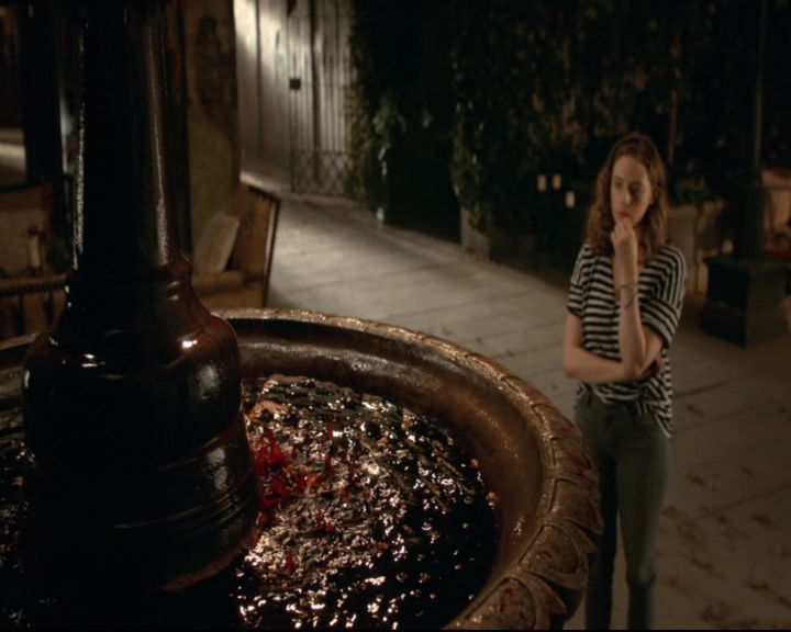 vampirediariesworld-dot-nl_TheOriginals5x01WhereYouLeftYourHeart02232.jpg
