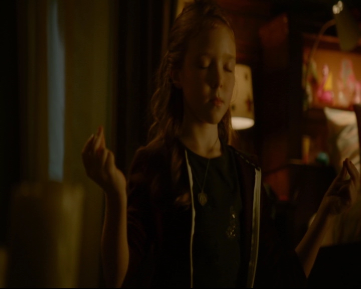 vampirediariesworld-dot-nl_TheOriginals5x02WrongTurnOnBourbon02380.jpg