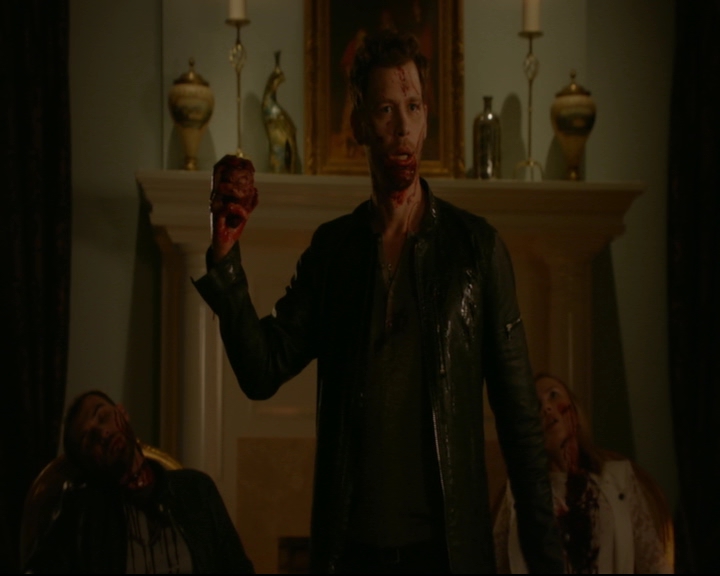 vampirediariesworld-dot-nl_TheOriginals5x02WrongTurnOnBourbon02401.jpg