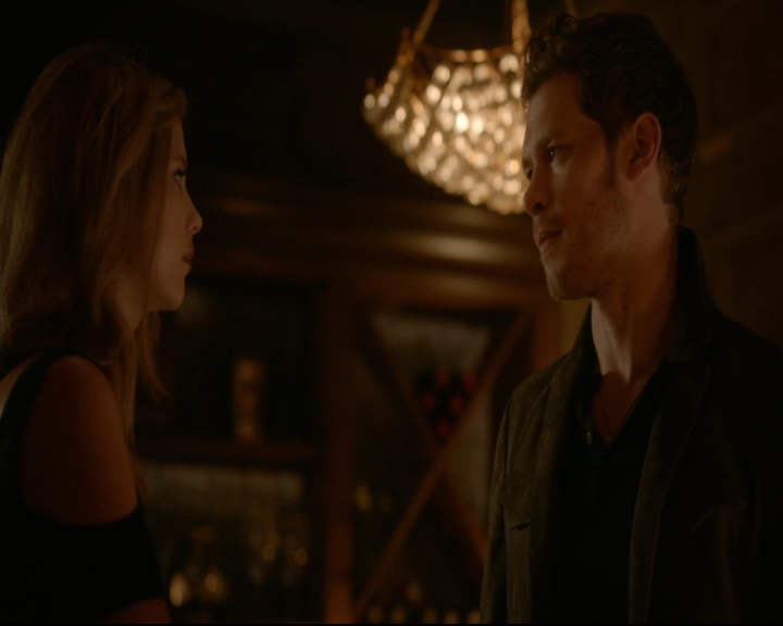 vampirediariesworld-dot-nl_TheOriginals5x02WrongTurnOnBourbon02449.jpg