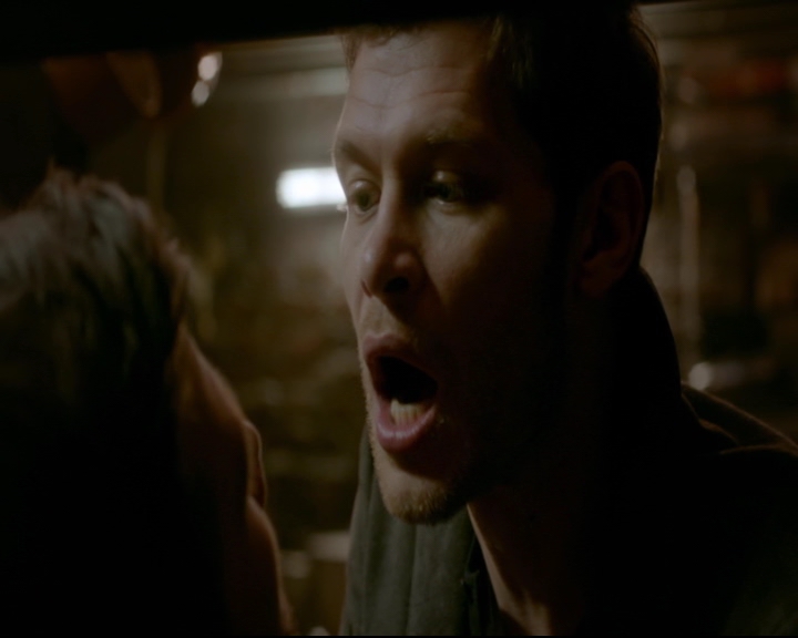 vampirediariesworld-dot-nl_TheOriginals5x02WrongTurnOnBourbon03017.jpg