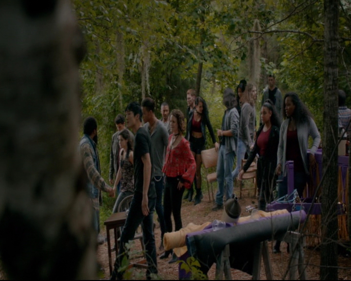 vampirediariesworld-dot-nl_TheOriginals5x02WrongTurnOnBourbon03117.jpg