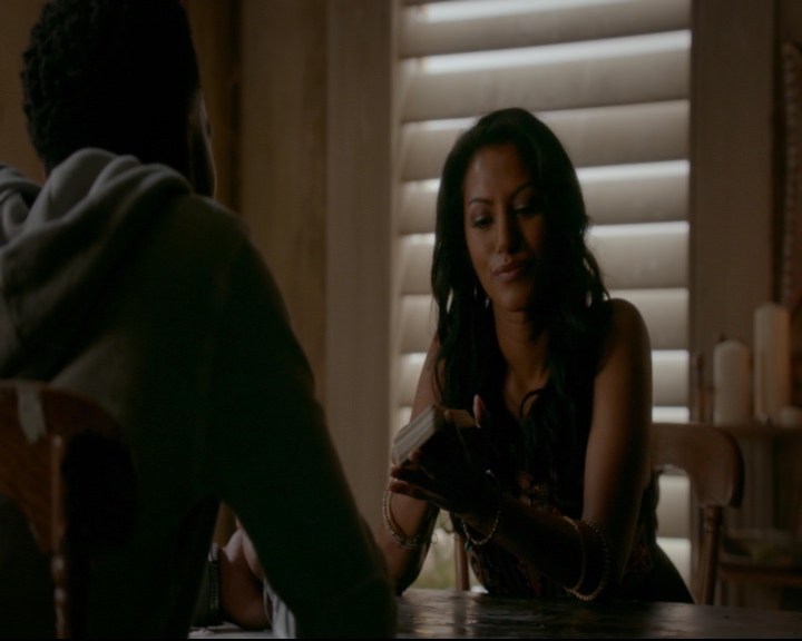 vampirediariesworld-dot-nl_TheOriginals5x02WrongTurnOnBourbon03620.jpg