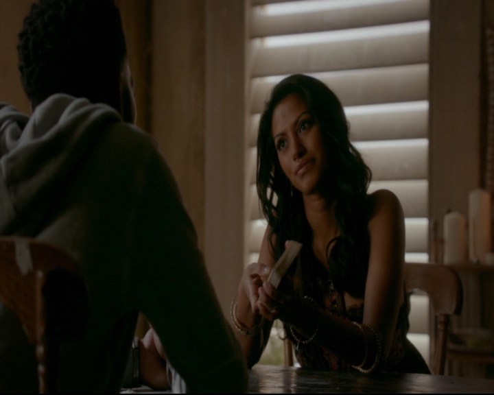 vampirediariesworld-dot-nl_TheOriginals5x02WrongTurnOnBourbon03622.jpg