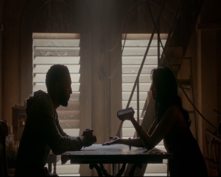 vampirediariesworld-dot-nl_TheOriginals5x02WrongTurnOnBourbon03623.jpg