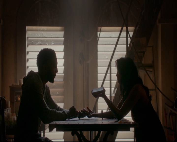 vampirediariesworld-dot-nl_TheOriginals5x02WrongTurnOnBourbon03625.jpg