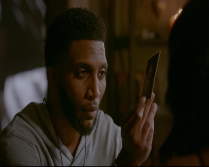 vampirediariesworld-dot-nl_TheOriginals5x02WrongTurnOnBourbon03666.jpg
