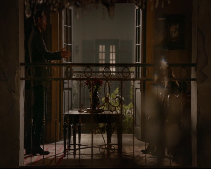 vampirediariesworld-dot-nl_TheOriginals5x02WrongTurnOnBourbon03674.jpg