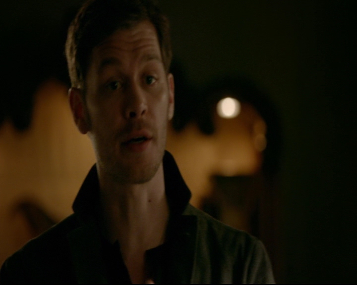 vampirediariesworld-dot-nl_TheOriginals5x02WrongTurnOnBourbon03708.jpg