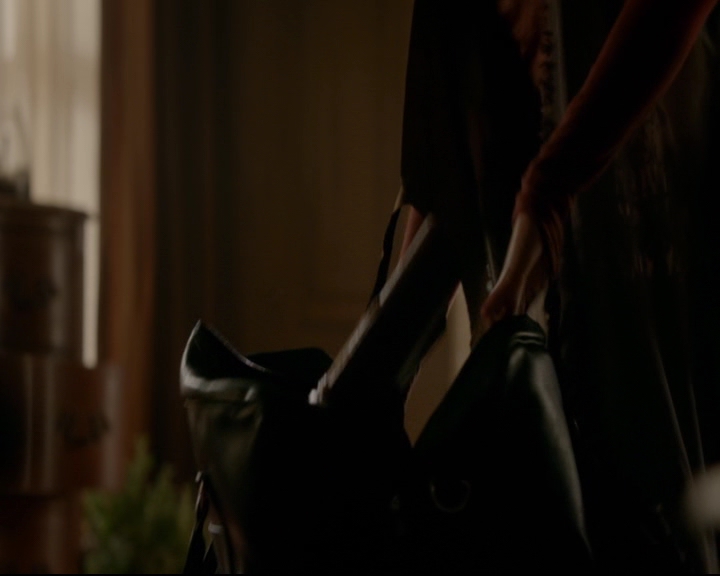vampirediariesworld-dot-nl_TheOriginals5x02WrongTurnOnBourbon03712.jpg