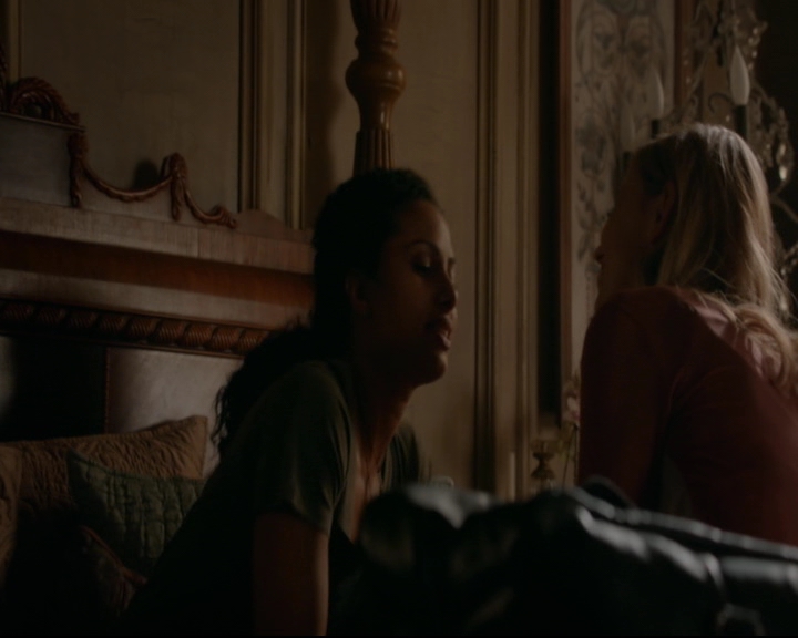 vampirediariesworld-dot-nl_TheOriginals5x02WrongTurnOnBourbon03748.jpg