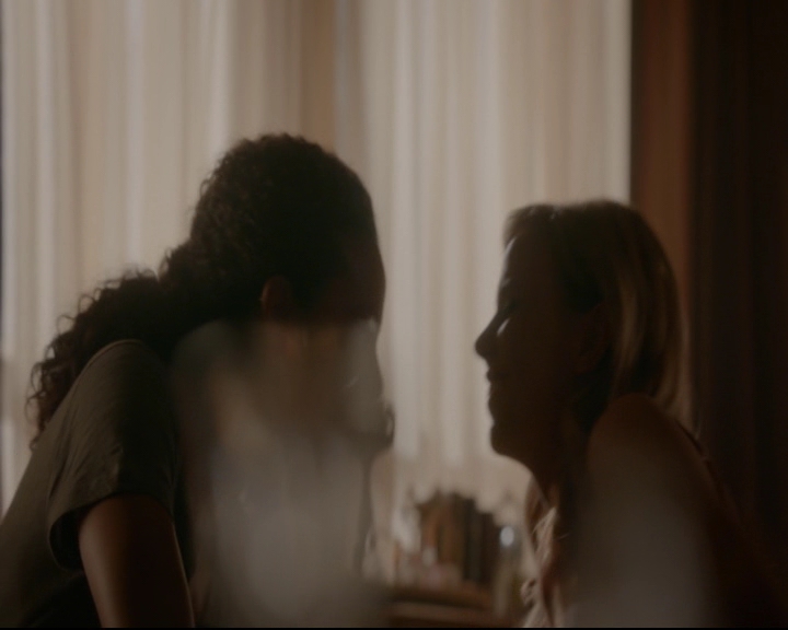 vampirediariesworld-dot-nl_TheOriginals5x02WrongTurnOnBourbon03768.jpg