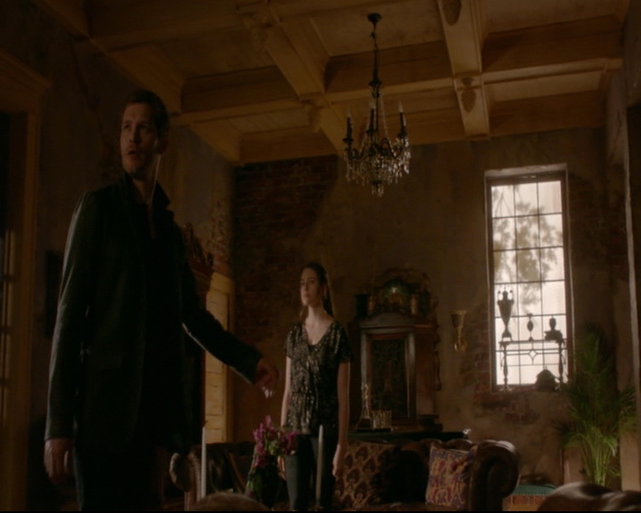 vampirediariesworld-dot-nl_TheOriginals5x02WrongTurnOnBourbon03775.jpg