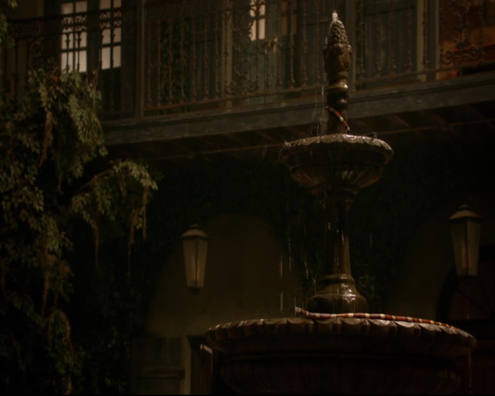 vampirediariesworld-dot-nl_TheOriginals5x02WrongTurnOnBourbon03925.jpg
