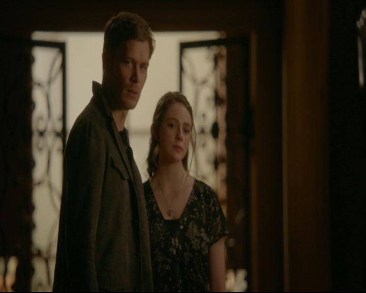 vampirediariesworld-dot-nl_TheOriginals5x02WrongTurnOnBourbon04113.jpg