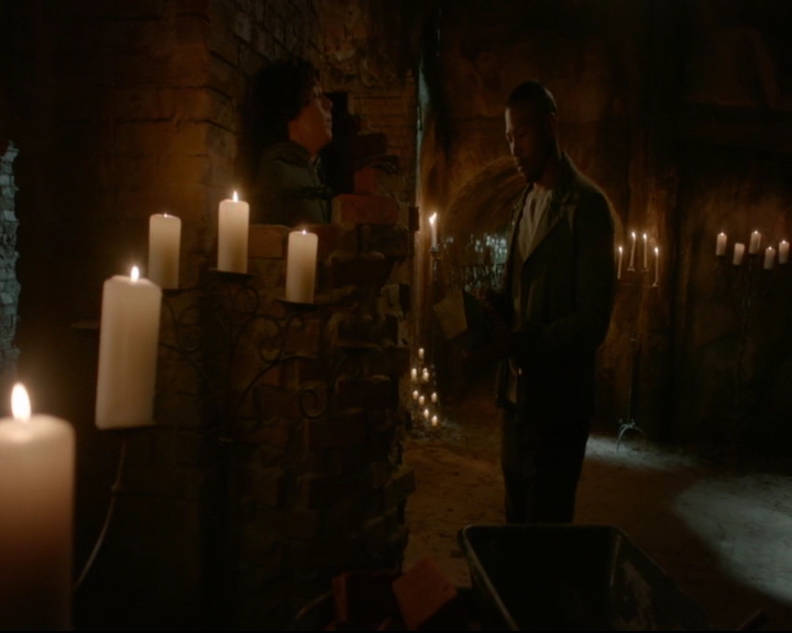vampirediariesworld-dot-nl_TheOriginals5x02WrongTurnOnBourbon04139.jpg
