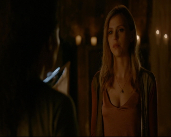 vampirediariesworld-dot-nl_TheOriginals5x02WrongTurnOnBourbon04542.jpg