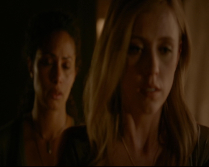 vampirediariesworld-dot-nl_TheOriginals5x02WrongTurnOnBourbon04551.jpg