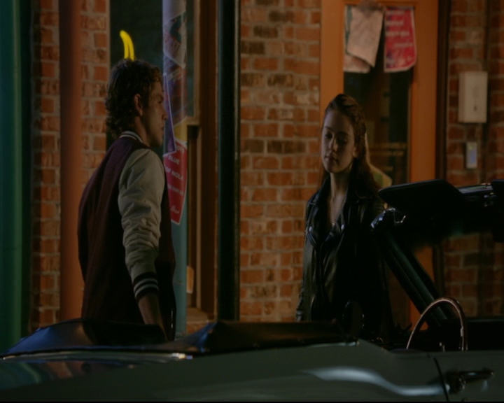 vampirediariesworld-dot-nl_TheOriginals5x02WrongTurnOnBourbon04627.jpg