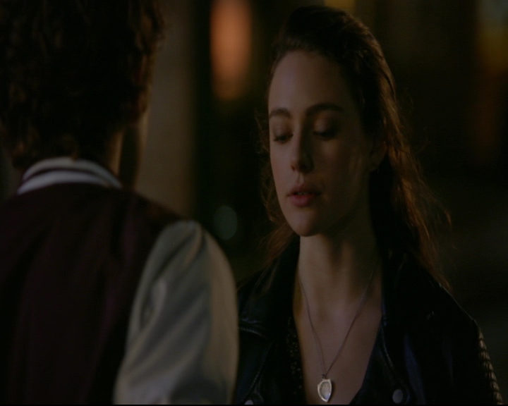 vampirediariesworld-dot-nl_TheOriginals5x02WrongTurnOnBourbon04633.jpg