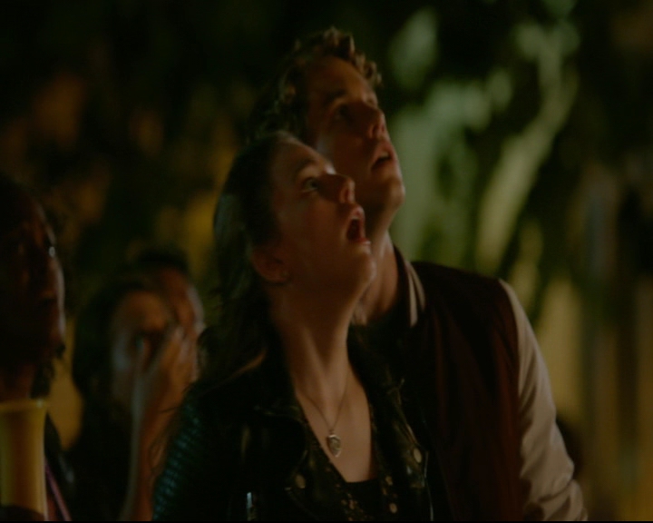 vampirediariesworld-dot-nl_TheOriginals5x02WrongTurnOnBourbon04657.jpg