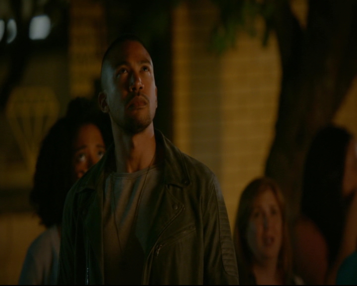 vampirediariesworld-dot-nl_TheOriginals5x02WrongTurnOnBourbon04668.jpg