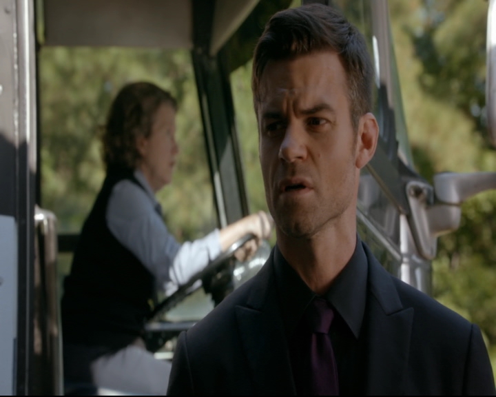 vampirediariesworld-dot-nl_TheOriginals5x03NeMeQuittePas05054.jpg