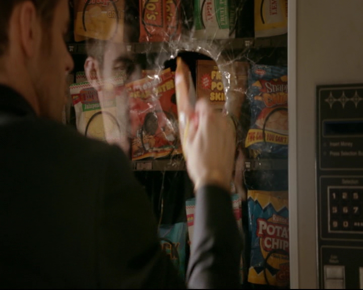 vampirediariesworld-dot-nl_TheOriginals5x03NeMeQuittePas05094.jpg
