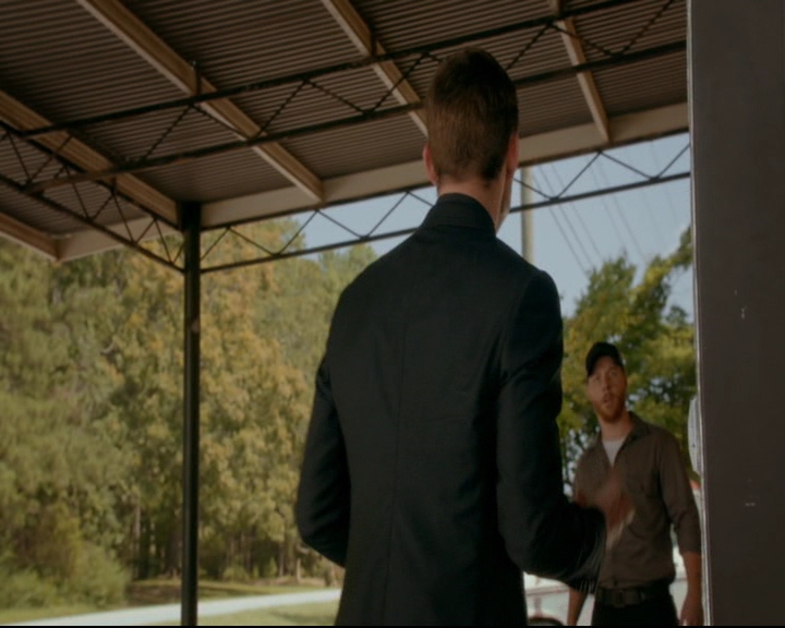vampirediariesworld-dot-nl_TheOriginals5x03NeMeQuittePas05113.jpg