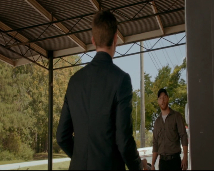 vampirediariesworld-dot-nl_TheOriginals5x03NeMeQuittePas05114.jpg