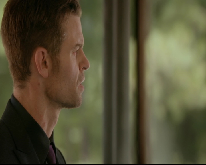 vampirediariesworld-dot-nl_TheOriginals5x03NeMeQuittePas05127.jpg