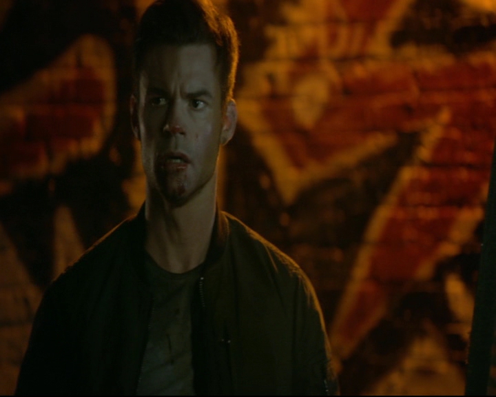 vampirediariesworld-dot-nl_TheOriginals5x03NeMeQuittePas05256.jpg