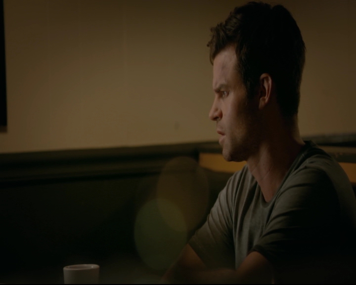 vampirediariesworld-dot-nl_TheOriginals5x03NeMeQuittePas05348.jpg