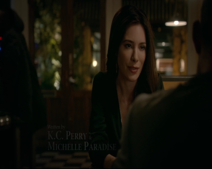 vampirediariesworld-dot-nl_TheOriginals5x03NeMeQuittePas05352.jpg
