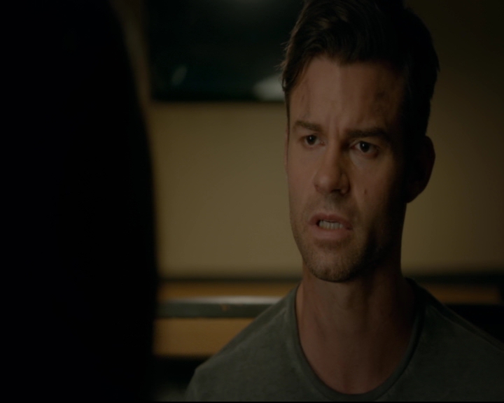 vampirediariesworld-dot-nl_TheOriginals5x03NeMeQuittePas05357.jpg