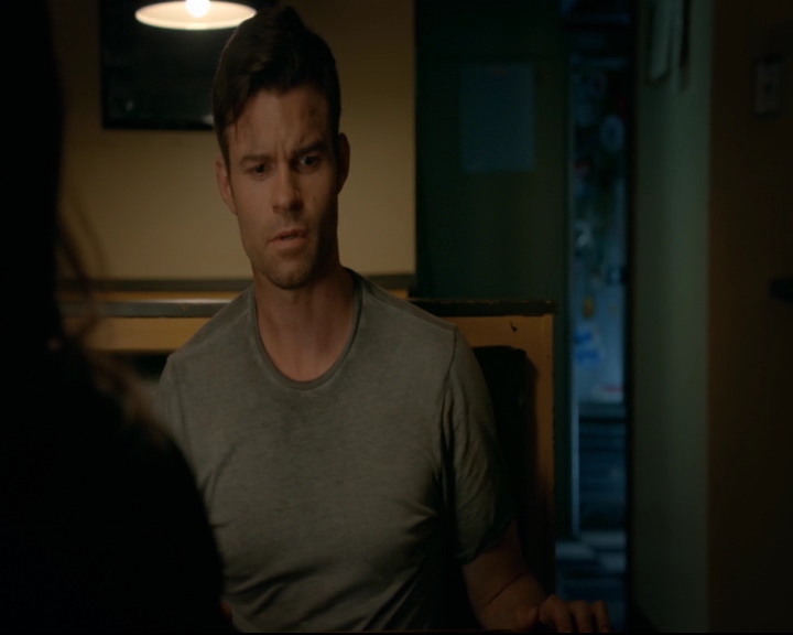 vampirediariesworld-dot-nl_TheOriginals5x03NeMeQuittePas05437.jpg
